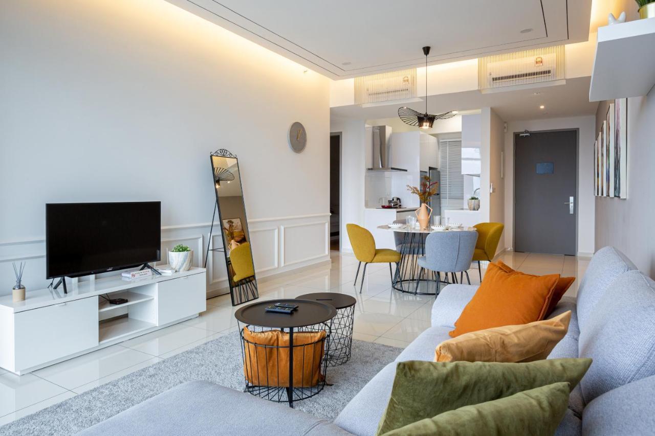 Beacon Executive Suites George Town Bagian luar foto