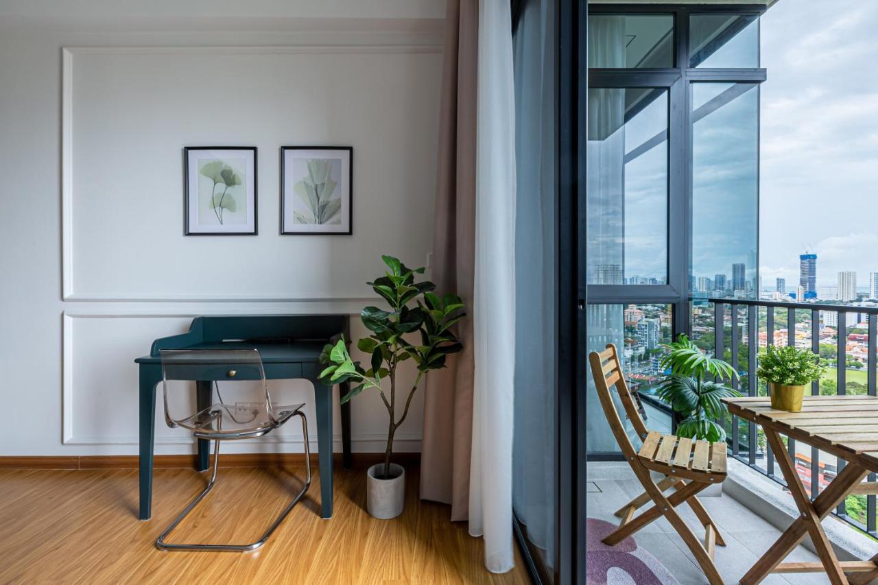 Beacon Executive Suites George Town Bagian luar foto